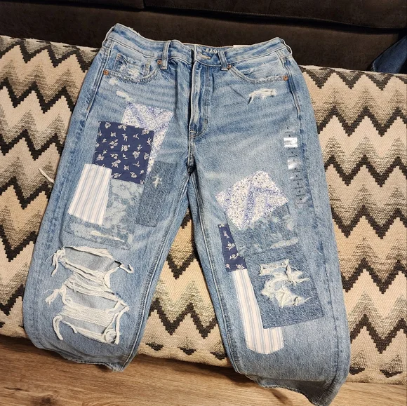 Patchwork Distressed Jeans - Picture 1 of 5